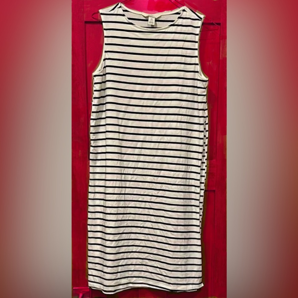 Like new H&M Mama Striped Maternity and Nursing Dress Size Small